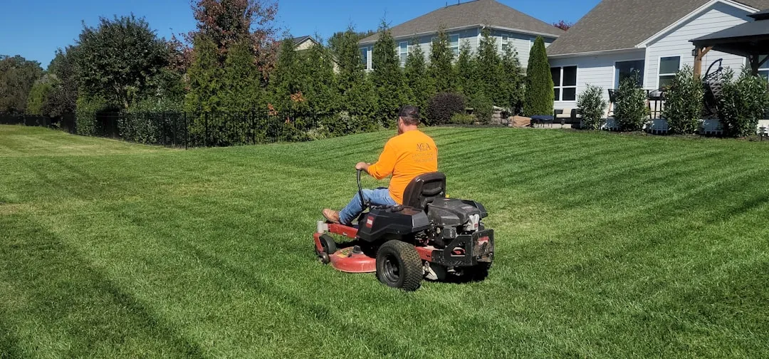 how to remove a lawn mower blade