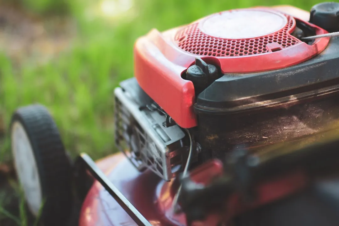 how much oil in lawn mower