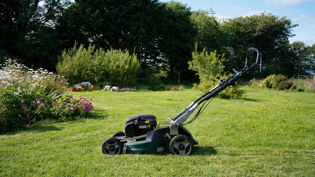how long does a lawn mower battery last
